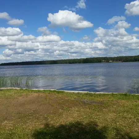 Lakeside Гостевой дом *